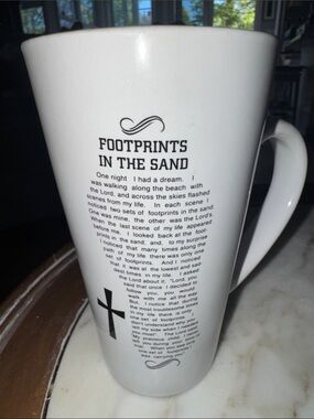 Source Unknown White Ceramic 'Footprints in the Sand' Devotional Mug